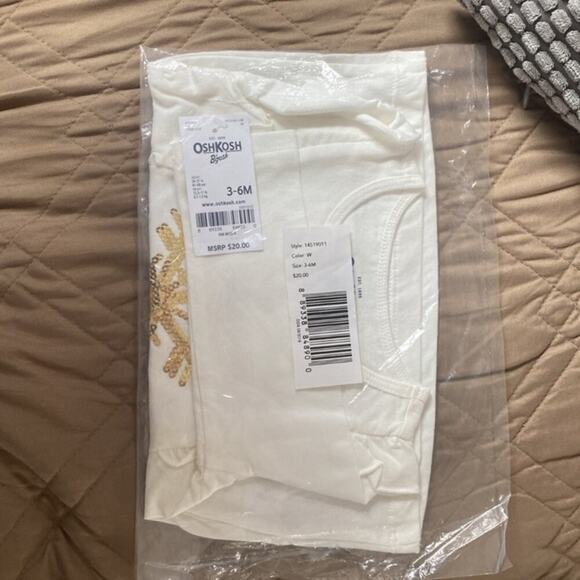 Oshkosh Bgosh Gold Sequined Snowflake Long Sleeve Top - Picture 2 of 5